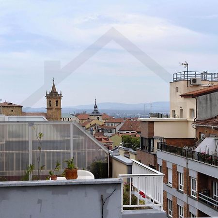 Atico Quintana I - Con Terraza, Vistas A La Ciudad, En El Centro, Con Wifi Y Garaje Appartement Oviedo Buitenkant foto