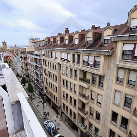 Atico Quintana I - Con Terraza, Vistas A La Ciudad, En El Centro, Con Wifi Y Garaje Appartement Oviedo Buitenkant foto