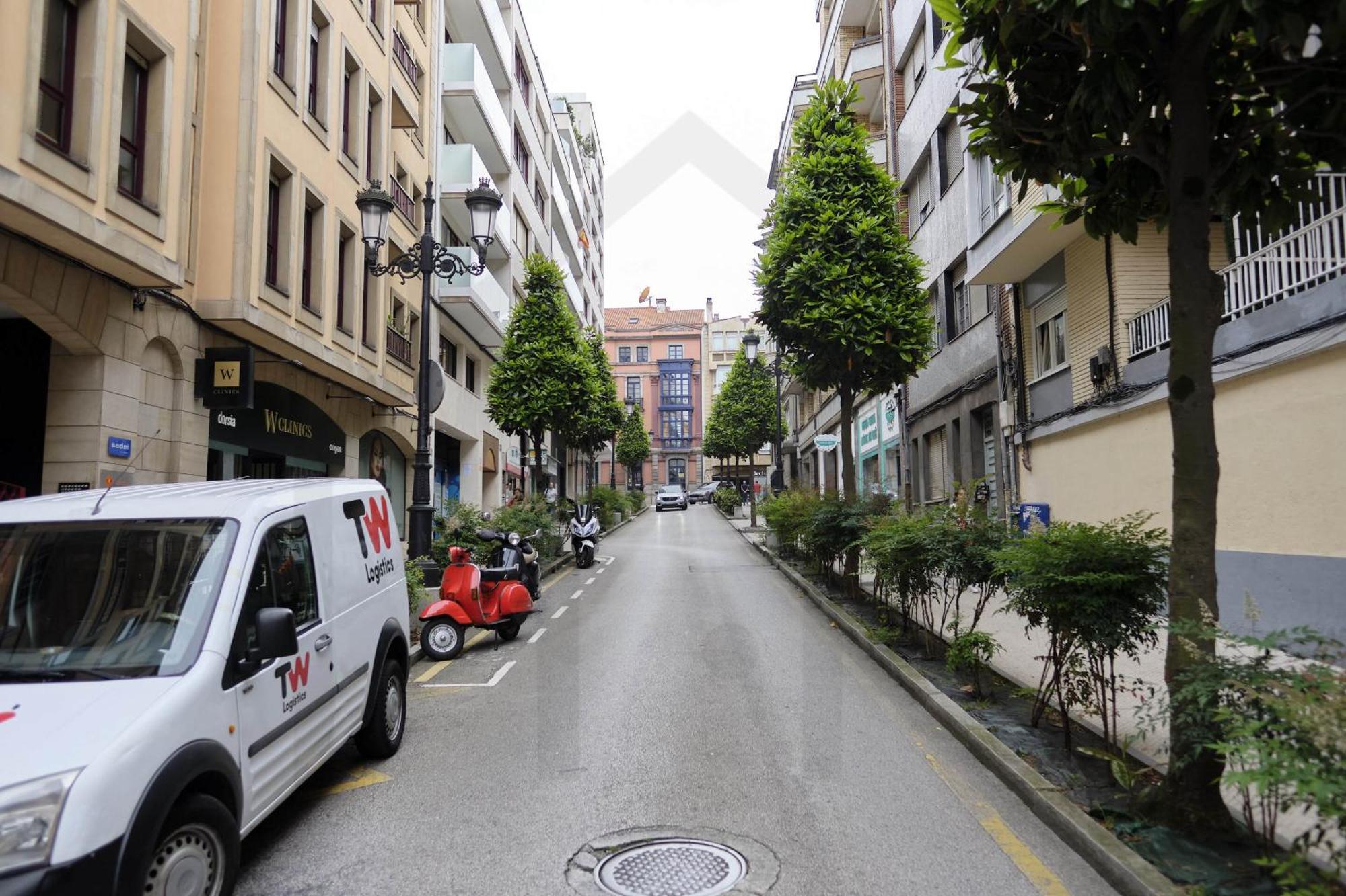 Atico Quintana I - Con Terraza, Vistas A La Ciudad, En El Centro, Con Wifi Y Garaje Appartement Oviedo Buitenkant foto